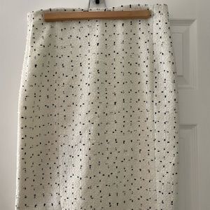 Mid length Ann Taylor pencil skirt size 8.